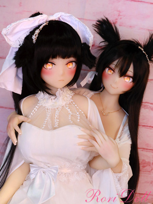 中山百花 双子の姉妹のアニメ人形