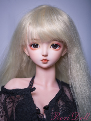 精巧で可愛いミニドール シリコン製リアルラブドール